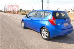 نيسان فيرسا